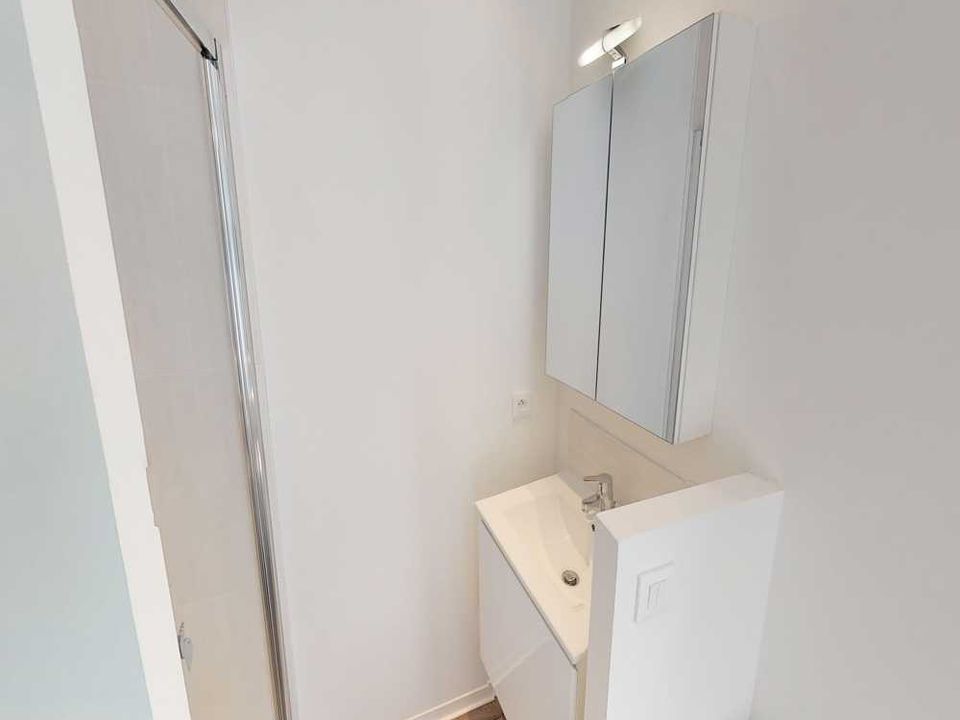 Apartment in Lille, Nord - photo 2