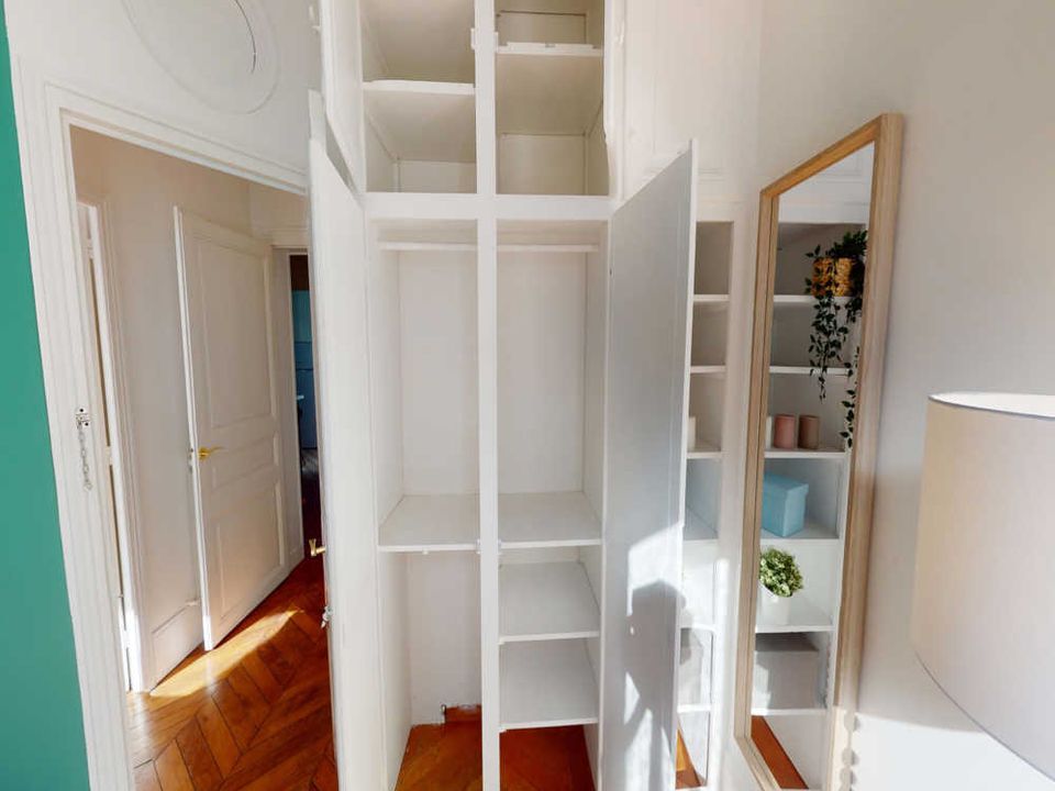 Apartment in Paris, Paris - photo 5