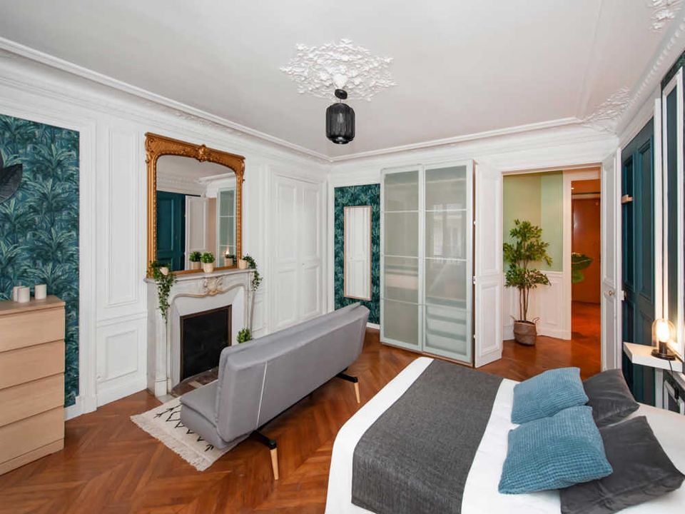Apartment in Paris, Paris - photo 5