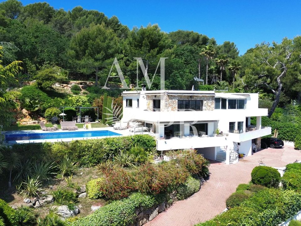 Villa i Vallauris, Alpes-Maritimes - foto 1