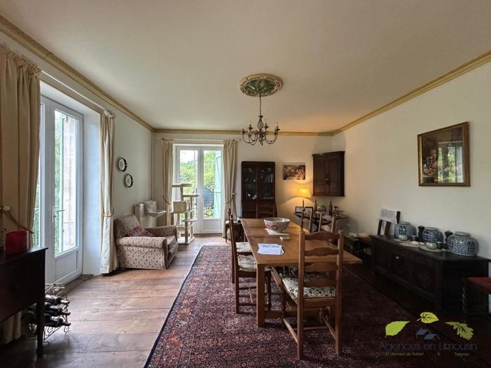 Villa i Saint-Leonard-de-Noblat, Haute-Vienne - foto 4