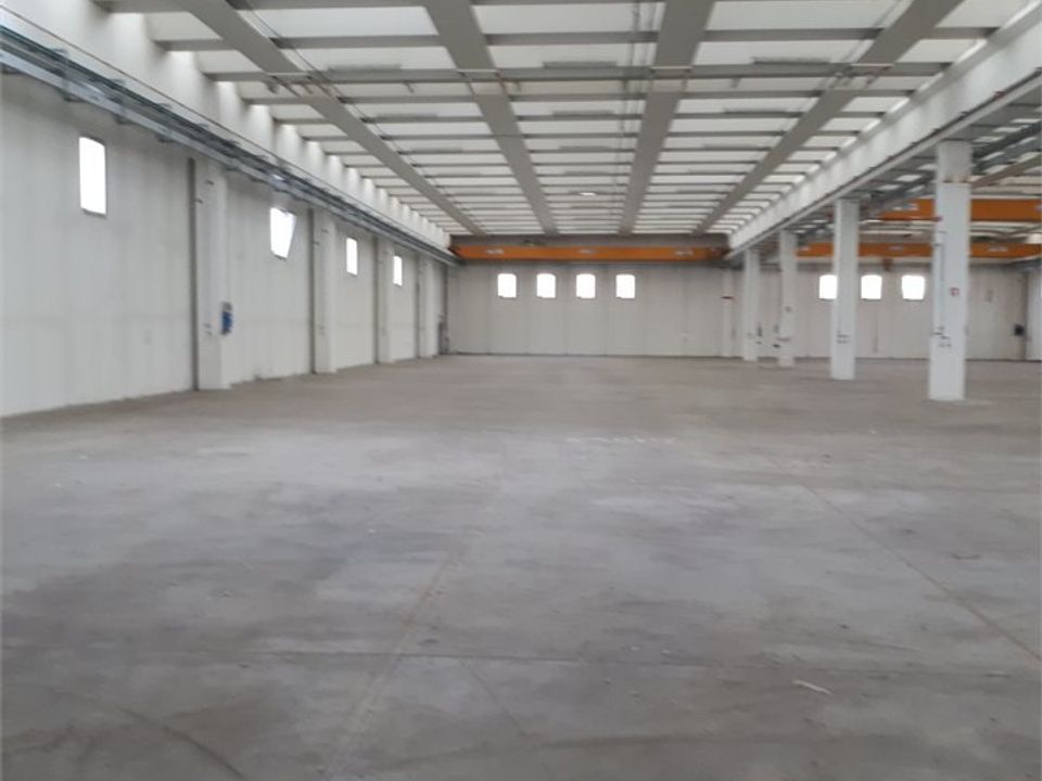 L'establiment comercial a Soliera, Modena - foto 1