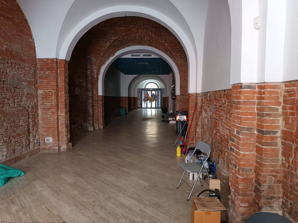 L'establiment comercial a Pontedera, Pisa - foto 2