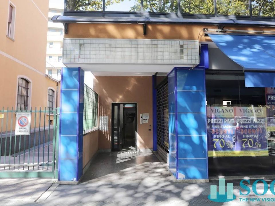 Erhvervsejendom i Sesto San Giovanni, Milan - foto 1