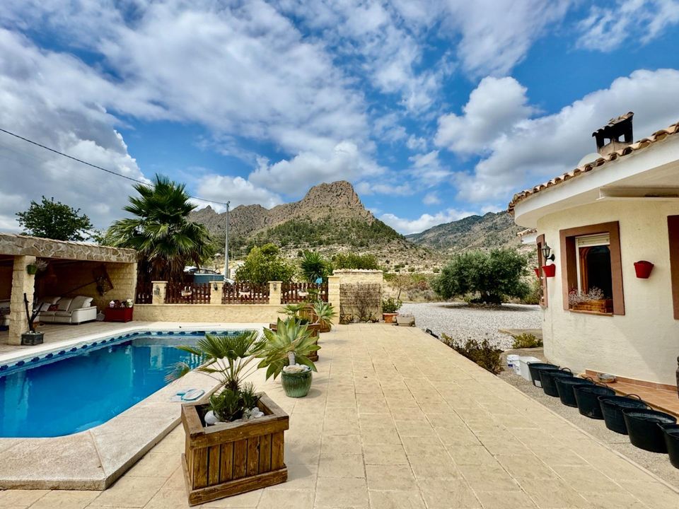 Villa i Relleu, Alicante - foto 1