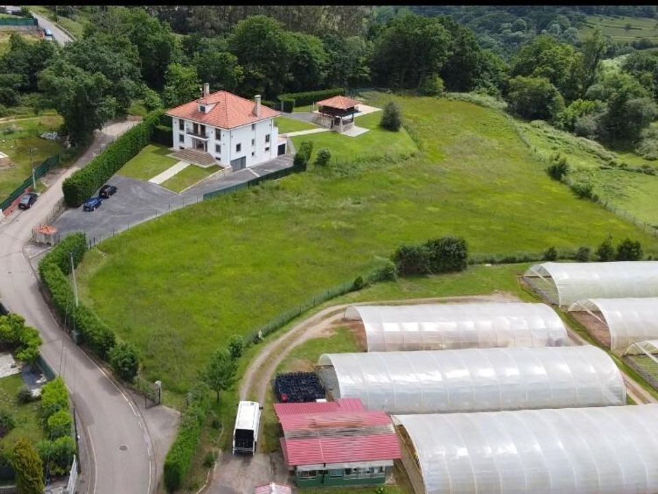 Helårsgrund i Santullano De Las Regueras, Asturias - foto 1
