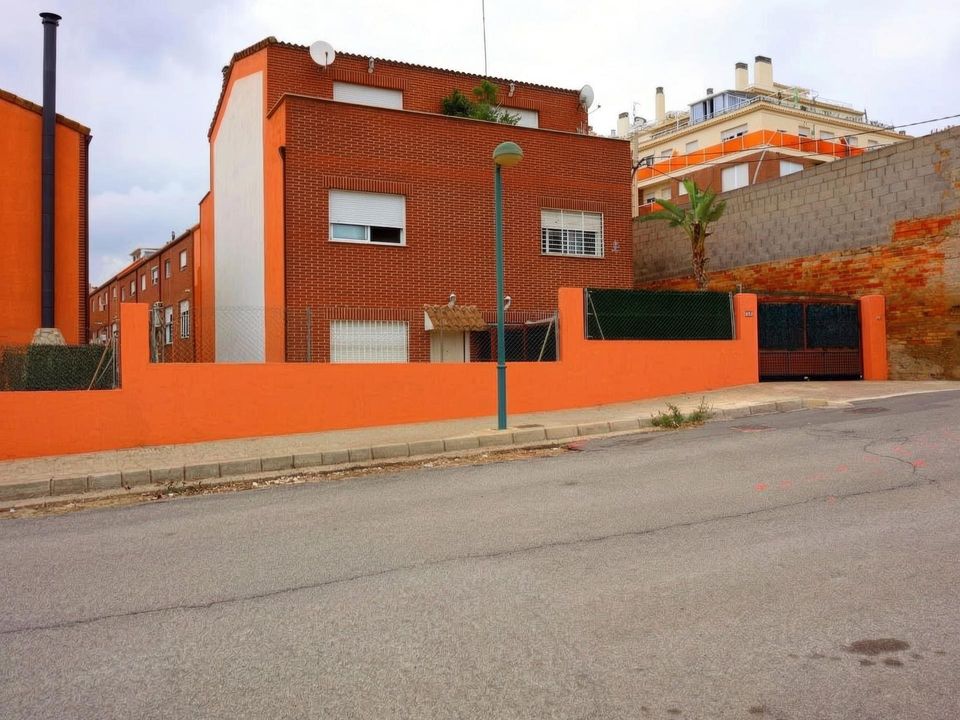 Casa adossada a Almazora, Castellon - foto 1