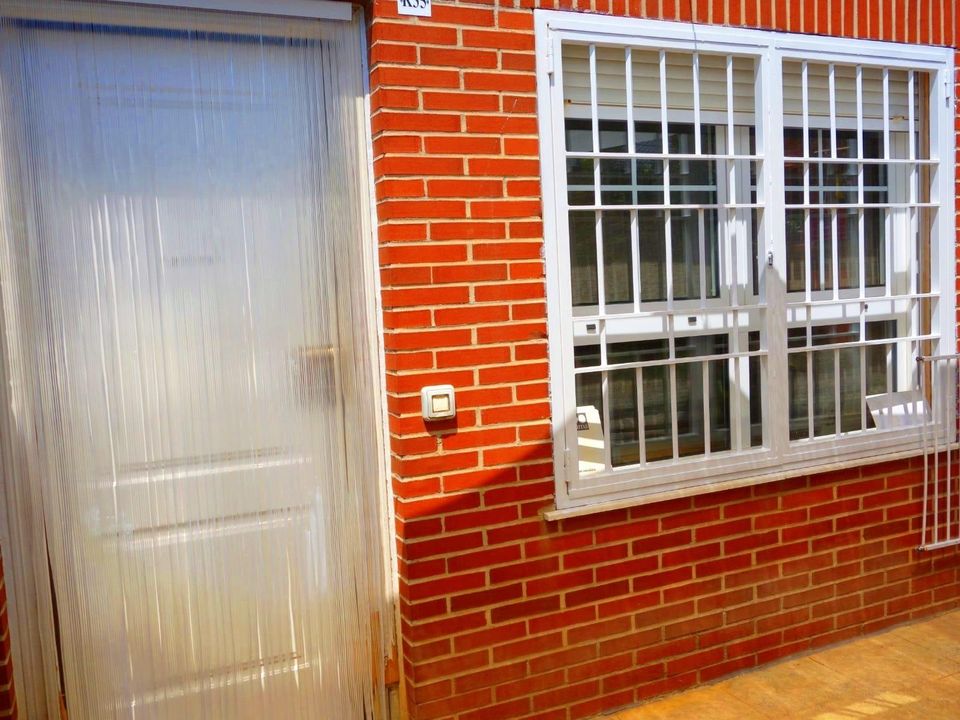 Casa adossada a Almazora, Castellon - foto 2