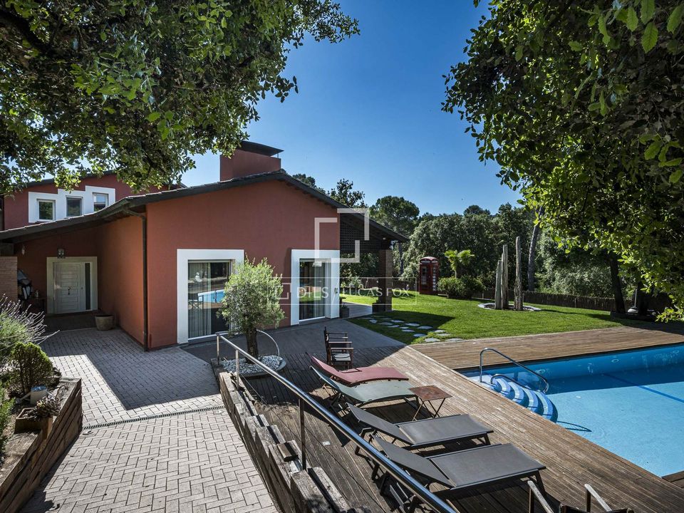 Villa i Valldoreix, Barcelona - foto 1
