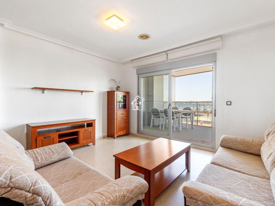 Apartment in Torrevieja, Alicante - photo 2