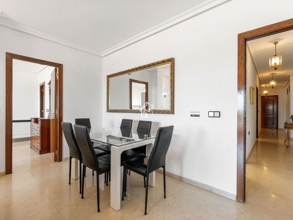 Apartment in Torrevieja, Alicante - photo 5
