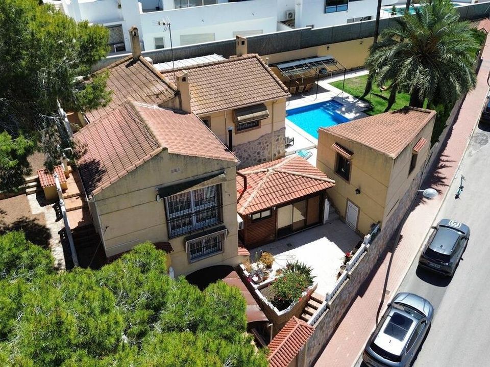 Villa i Los Balcones, Alicante - foto 1