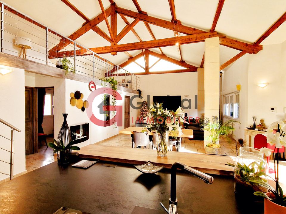 Villa in Cabannes, Bouches-du-Rhone - foto 1