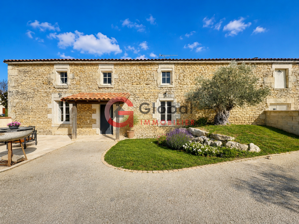 Villa i Benet, Vendee - bilde 1