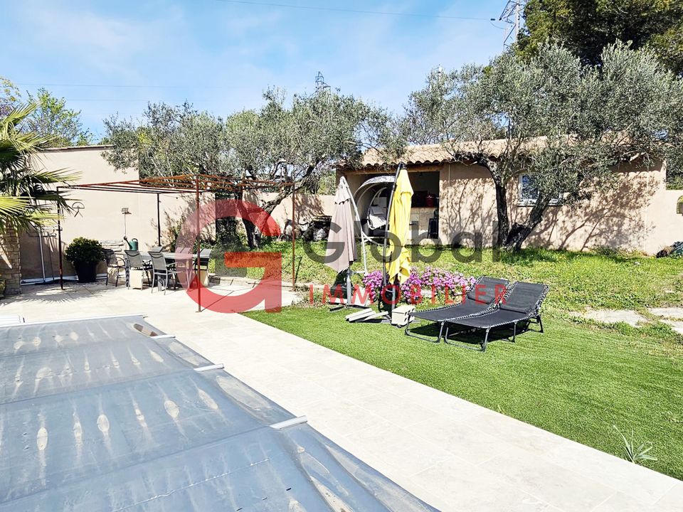 Villa i Miramas, Bouches-du-Rhone - foto 1