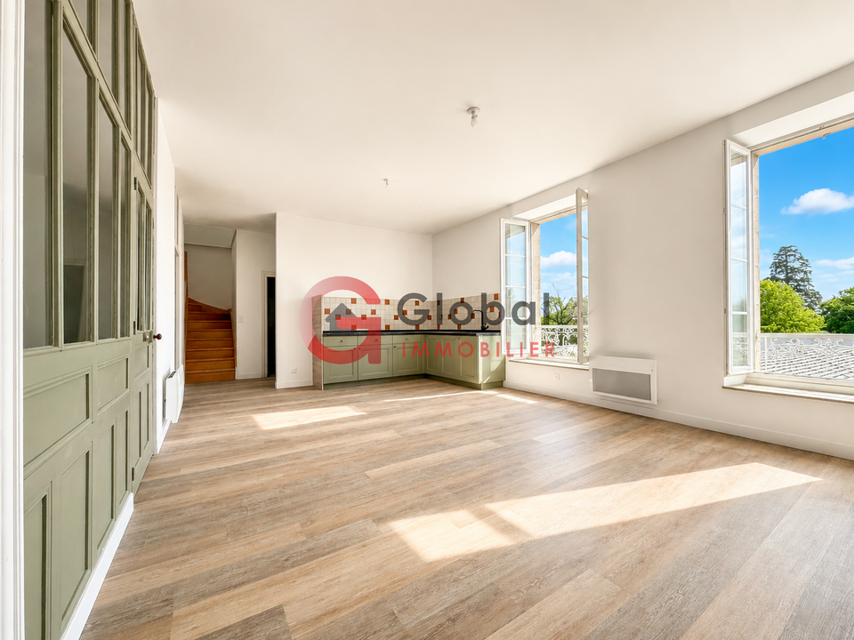 Lejlighed i Fontenay-le-Comte, Vendee - foto 1