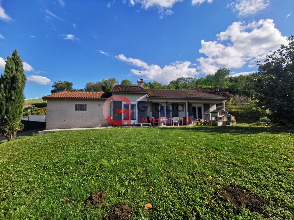 Villa i Saint-Georges-sur-Allier, Puy-de-Dome - foto 1