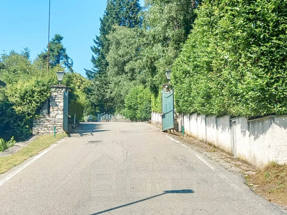 Helårsgrund i Nebbiuno, Novara - foto 3