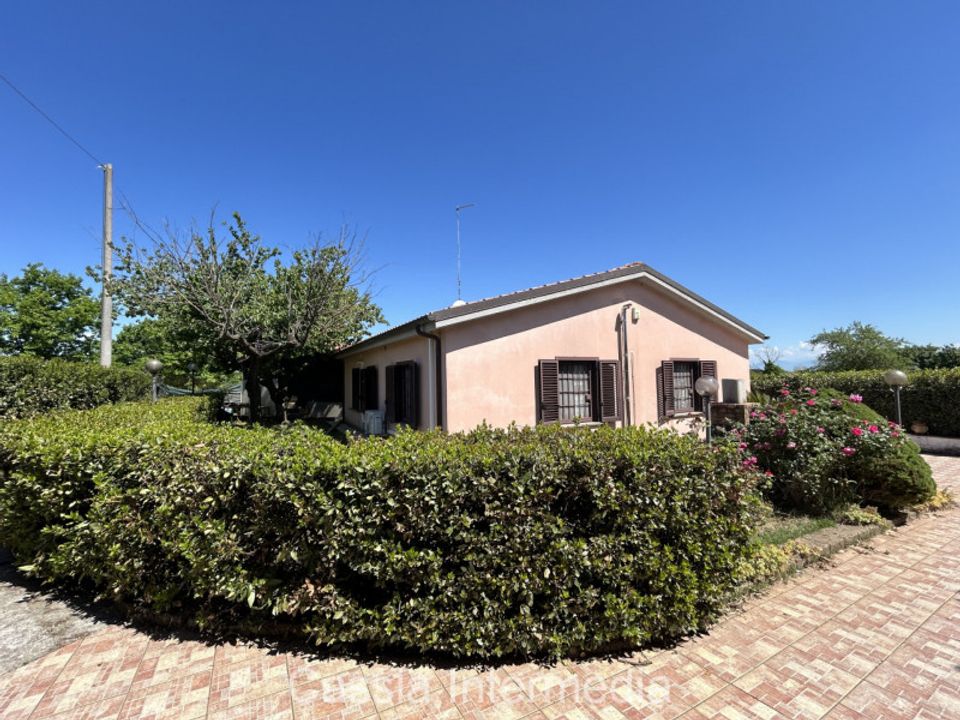Villa i Nepi, Viterbo - foto 1