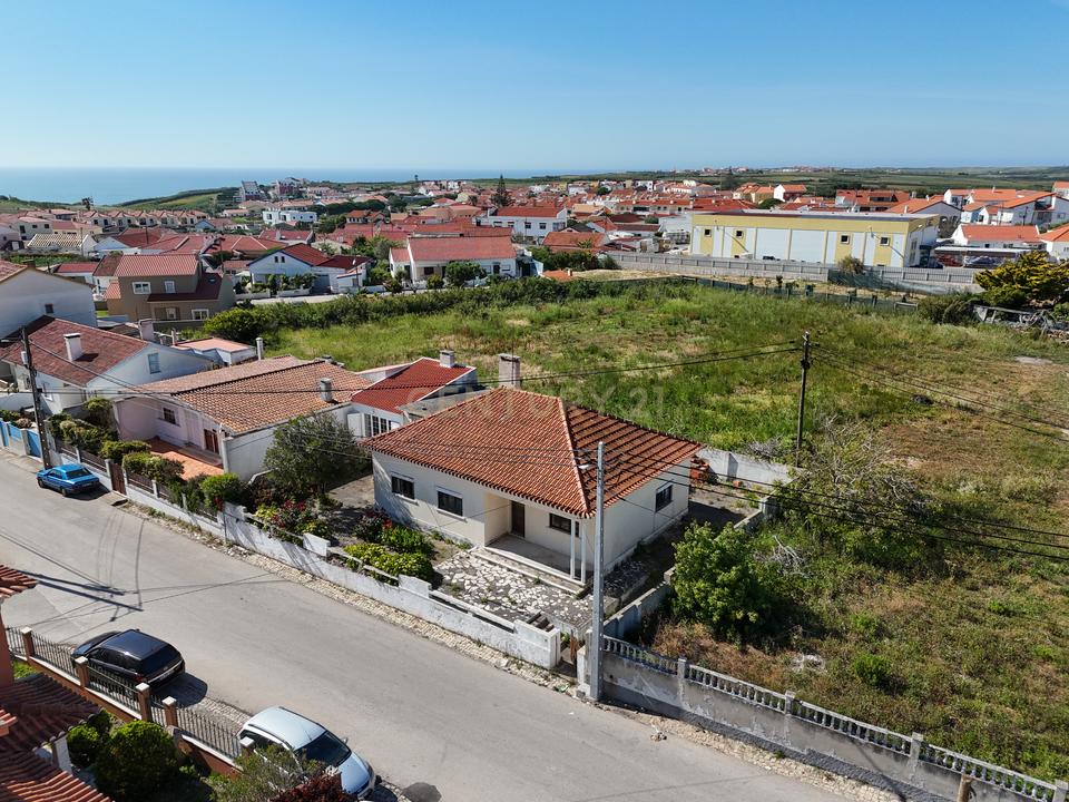 Villa a Sao Pedro da Cadeira, Lisbon - foto 1
