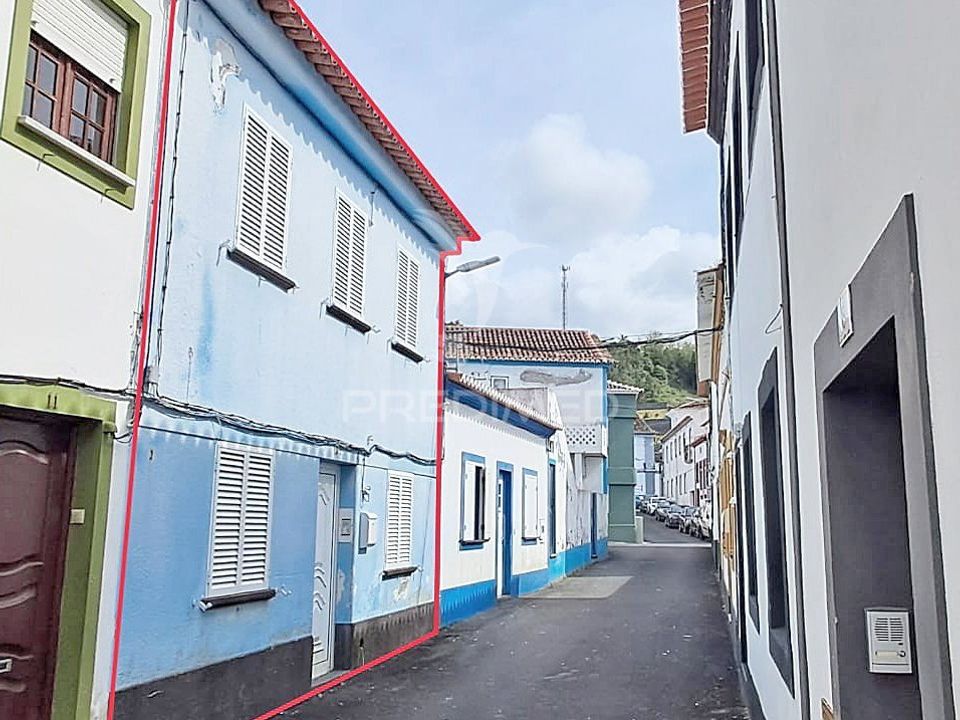 Byhus i Angra do Heroismo, Terceira - foto 1