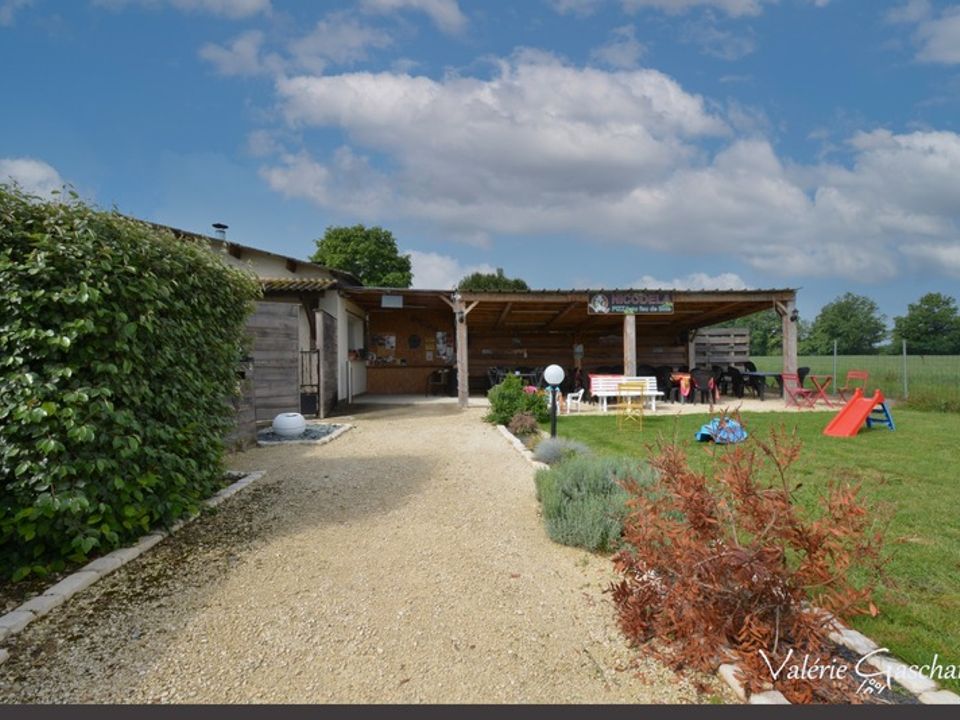 L'establiment comercial a Beaupouyet, Dordogne - foto 5