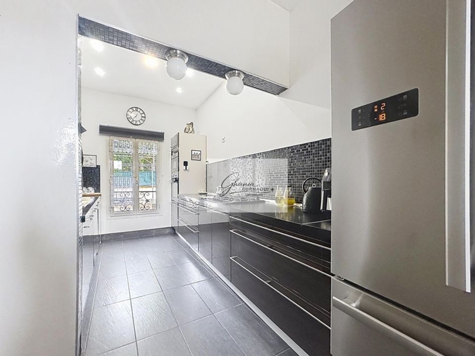 Bungalow i Noisy-le-Sec, Seine-Saint-Denis - foto 3