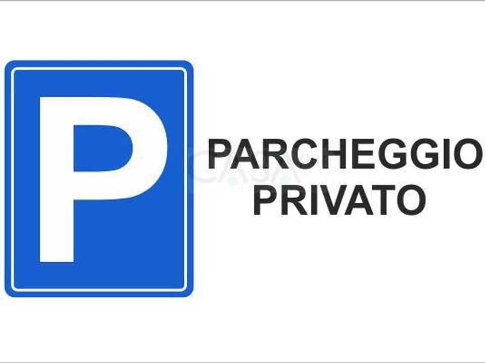 Parkeerruimte in San Benedetto Del Tronto, Ascoli Piceno - foto 2