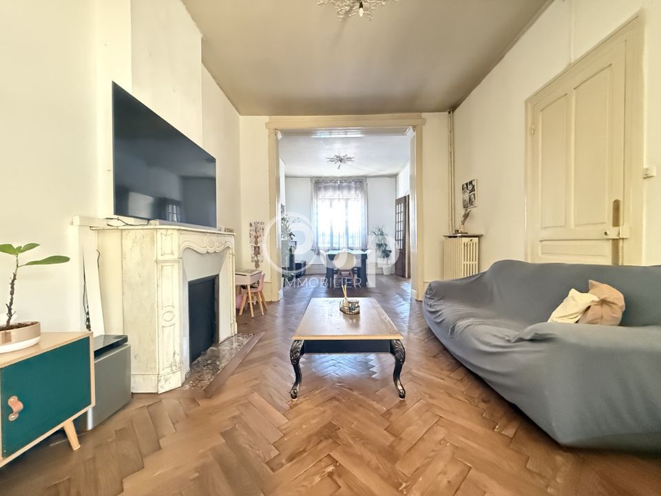 Villa i Hénin-Beaumont, Pas-de-Calais - foto 1