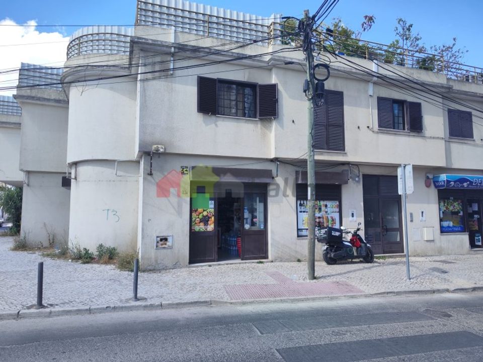 Erhvervsejendom i Baixa da Banheira, Setubal - foto 1