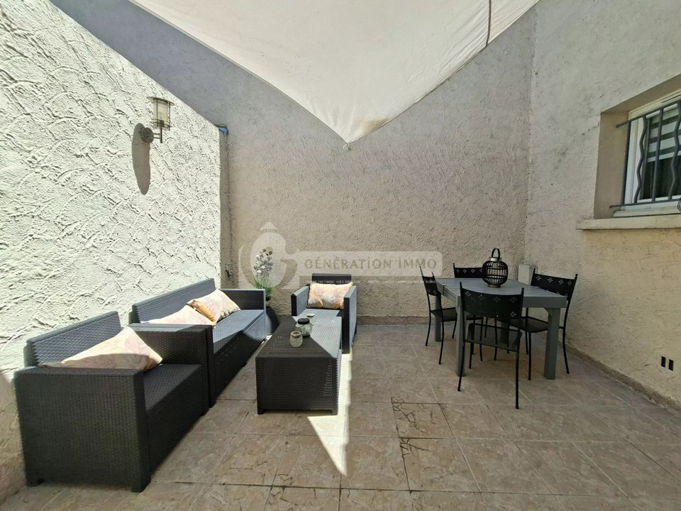 Villa en Arles, Bouches-du-Rhone - foto 5