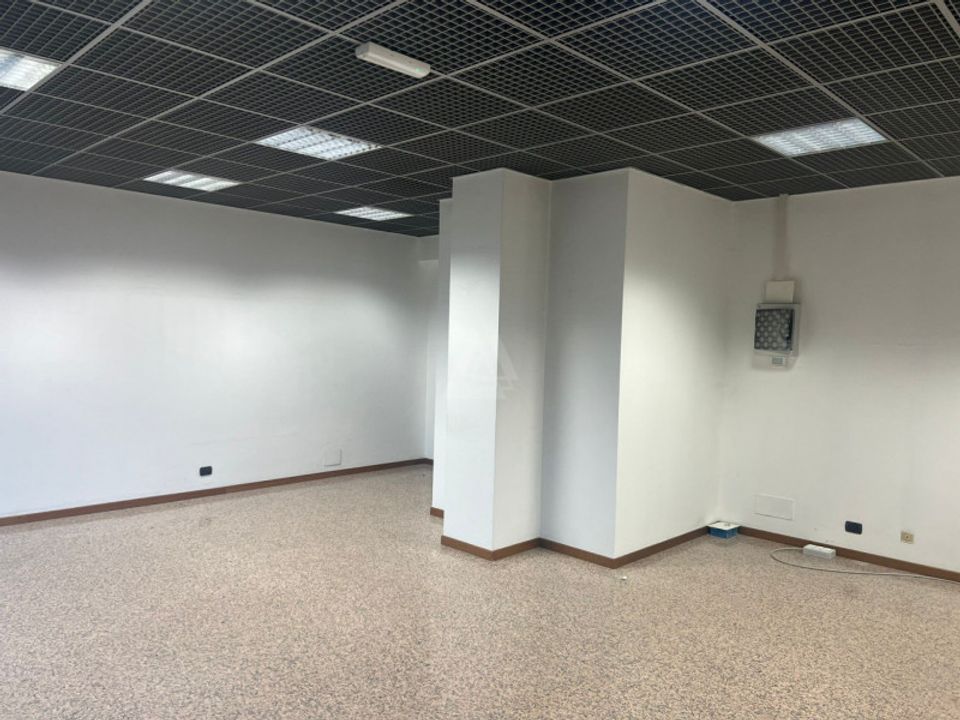 Erhvervsejendom i Castelfranco Veneto, Treviso - foto 1