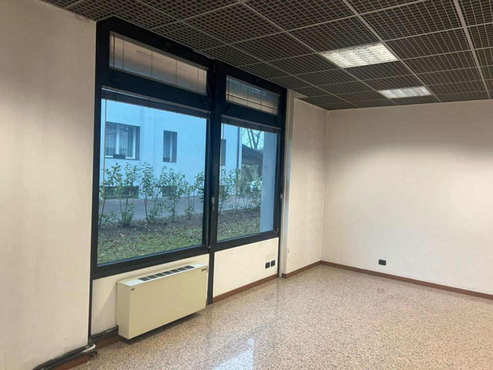 Erhvervsejendom i Castelfranco Veneto, Treviso - foto 2