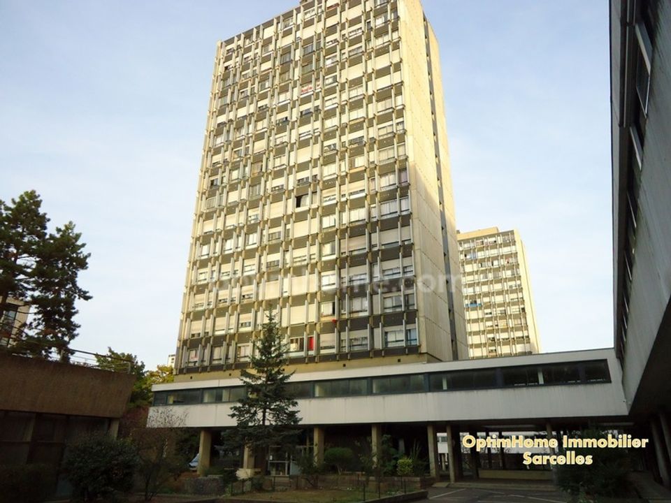 Lejlighed i Sarcelles, Val-d'Oise - foto 1