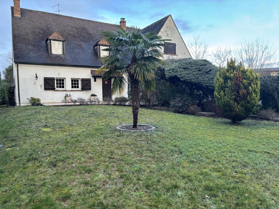 Villa i Sainte-Geneviève-des-Bois, Essonne - foto 1