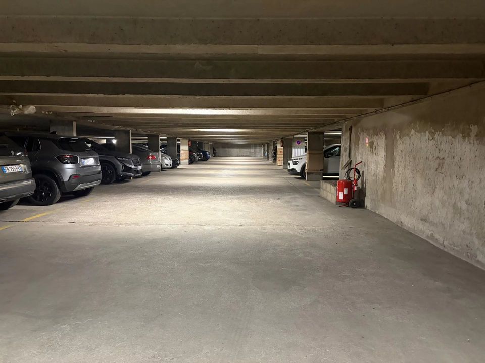 Garage i Boulogne-Billancourt, Hauts-de-Seine - foto 4