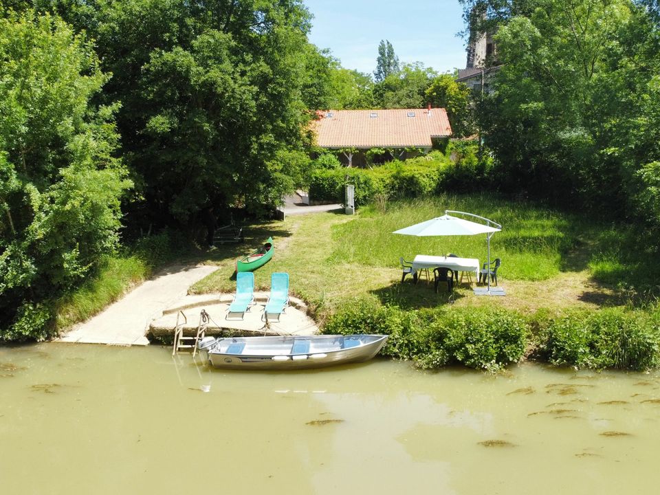Villa in Nerac, Lot-et-Garonne - foto 1
