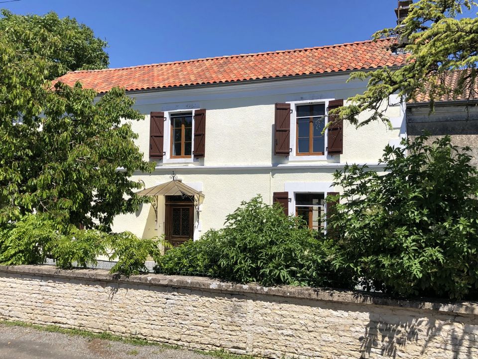 Landsbyhus i Villemain, Deux-Sevres - bilde 1
