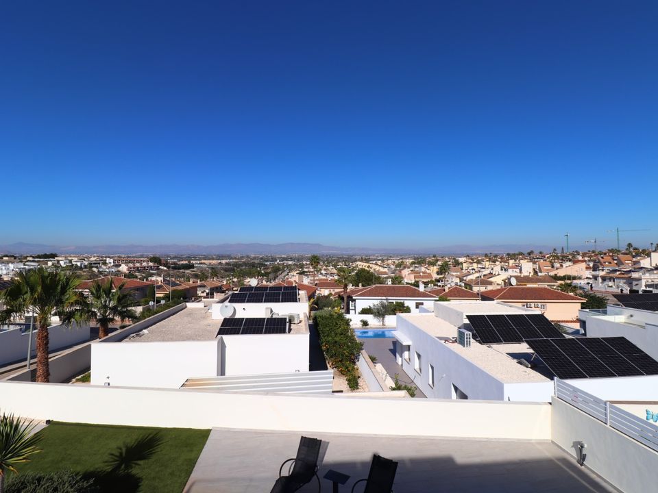 Villa - Benijofar, Alicante - photo 3