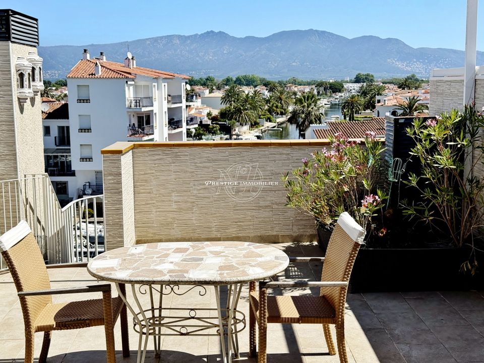 Lejlighed i Empuriabrava, Gerona - foto 2