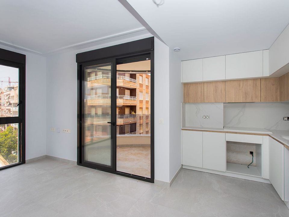Lejlighed i Torrevieja, Alicante - foto 4