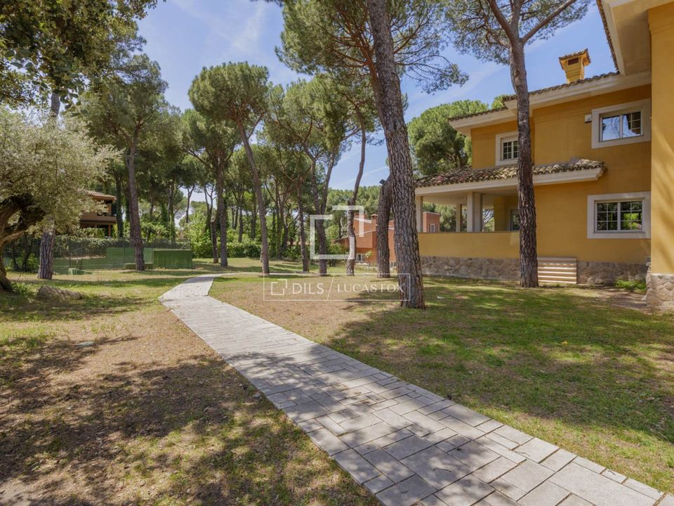 Villa i Pozuelo De Alarcon, Madrid - foto 4