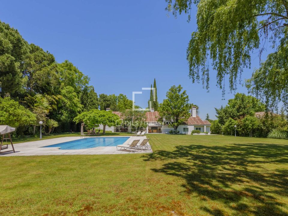 Villa i Pozuelo De Alarcon, Madrid - foto 1