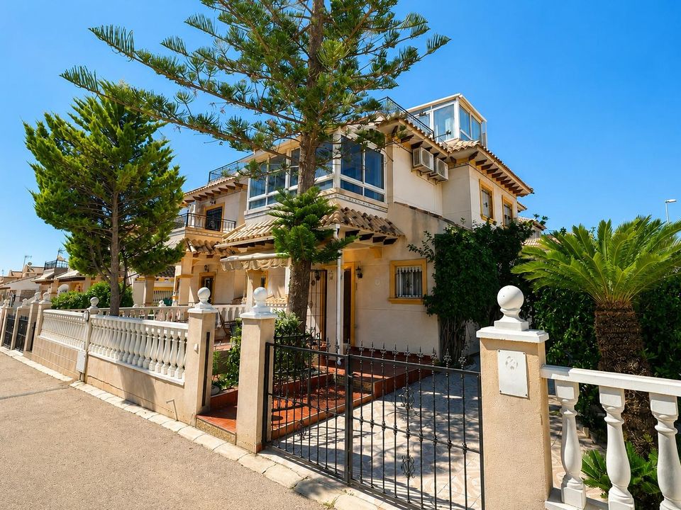Villa i Orihuela Costa, Alicante - foto 1