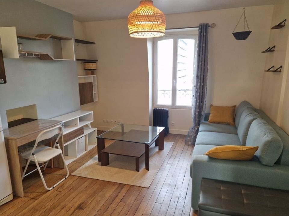 Apartment in Issy-les-Moulineaux, Hauts-de-Seine - photo 1
