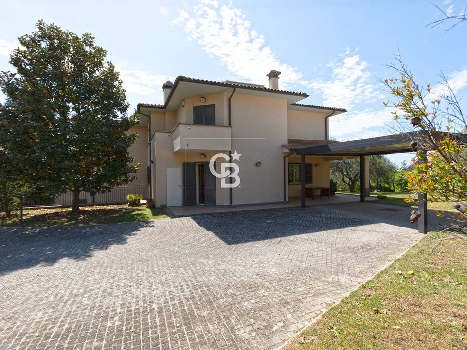 Villa i Vetralla, Viterbo - foto 1