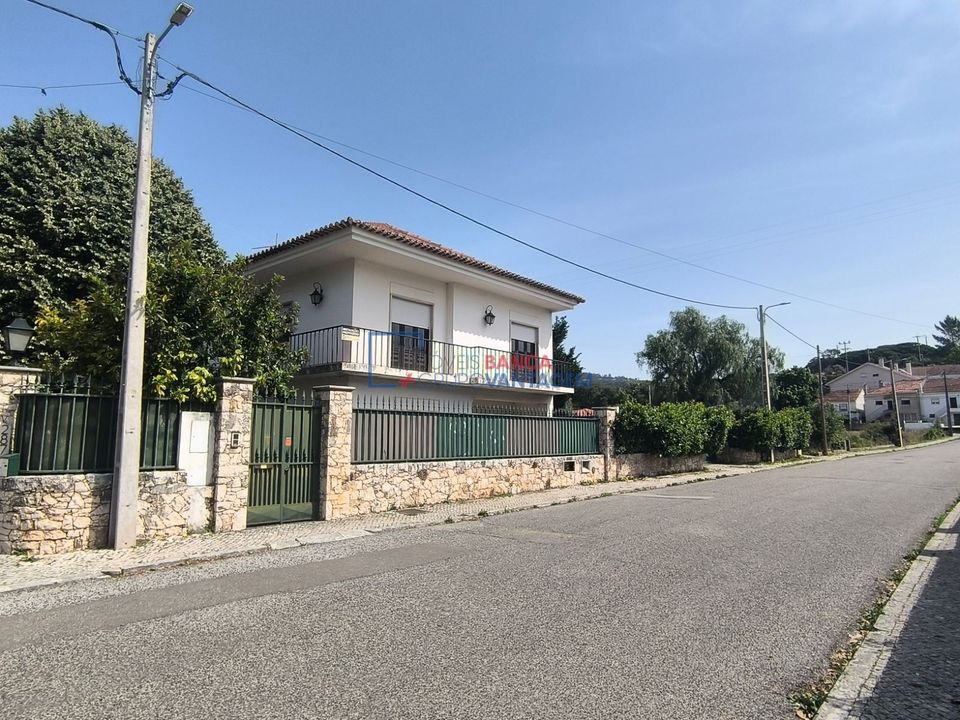 Villa in Alcanena, Santarem - photo 1
