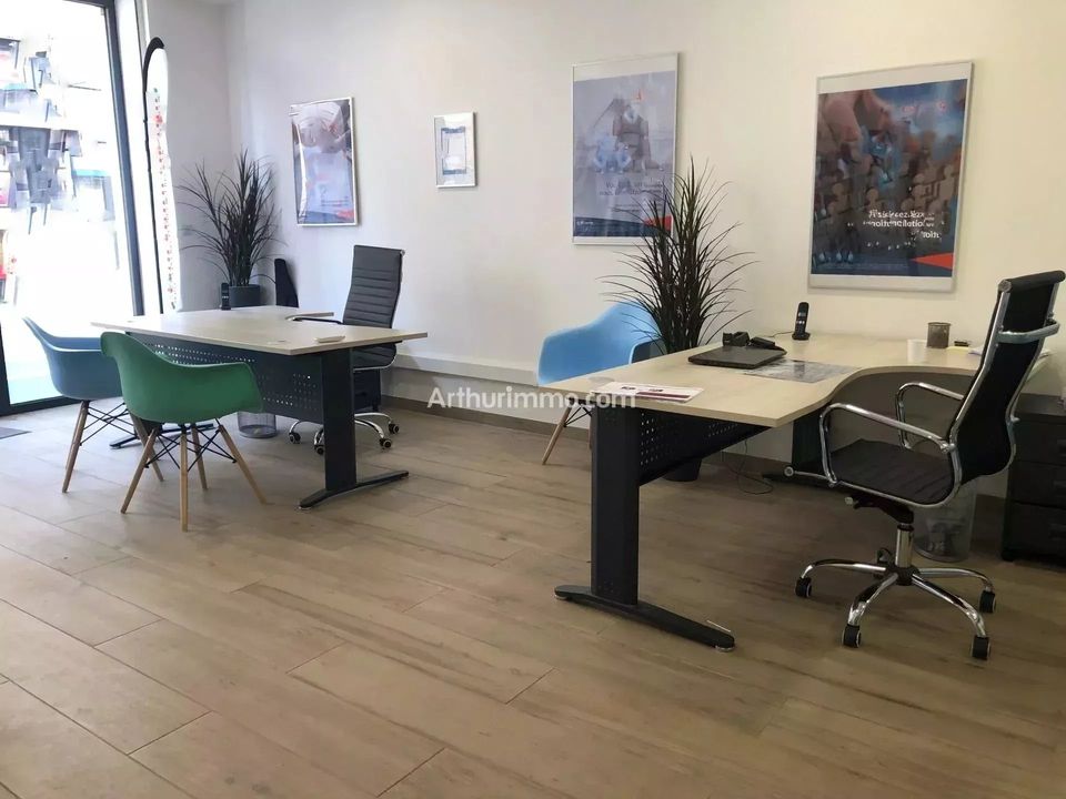 Næringseiendom i Aubagne en Provence, Bouches-du-Rhone - bilde 1