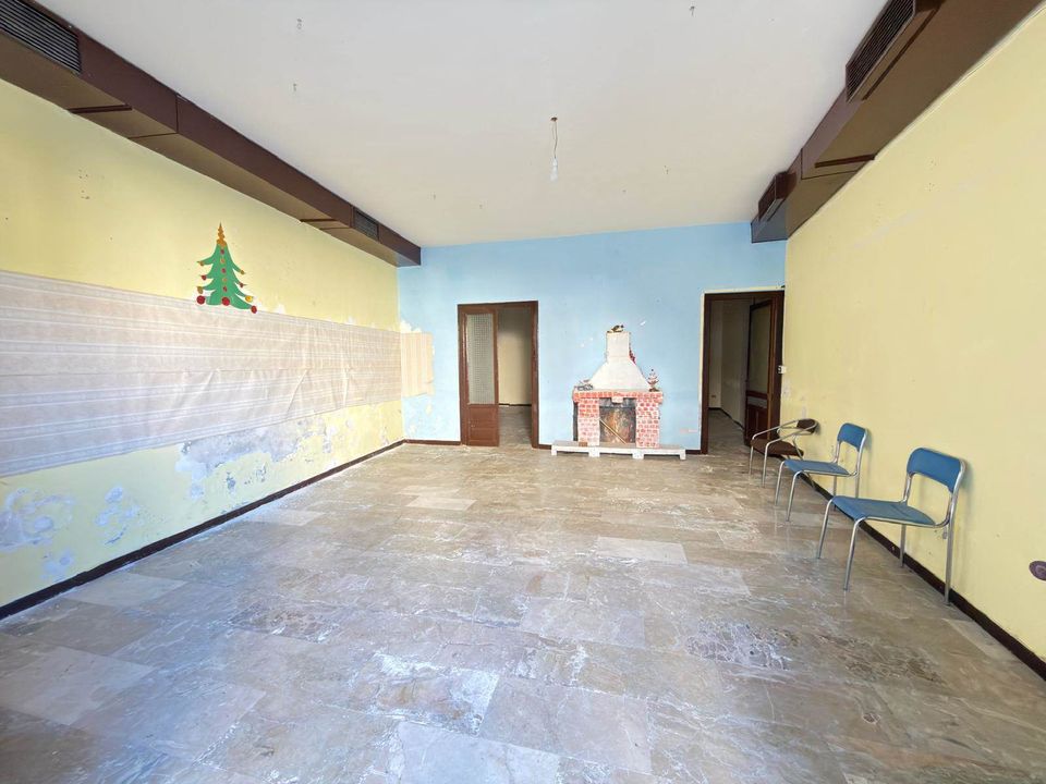 Erhvervsejendom i Palazzo Adriano, Palermo - foto 2