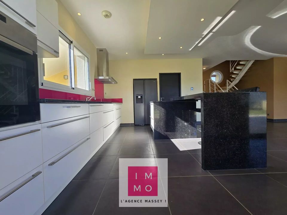 Villa a Tarbes, Hautes-Pyrenees - foto 2